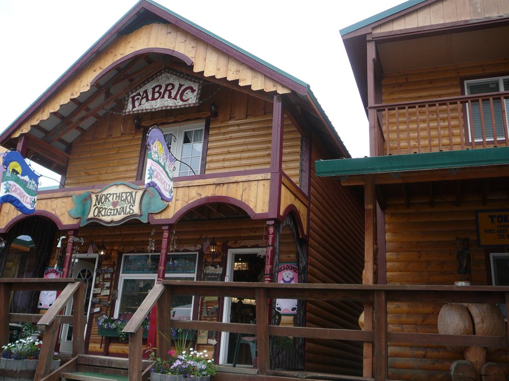 Negocios de Denali Village